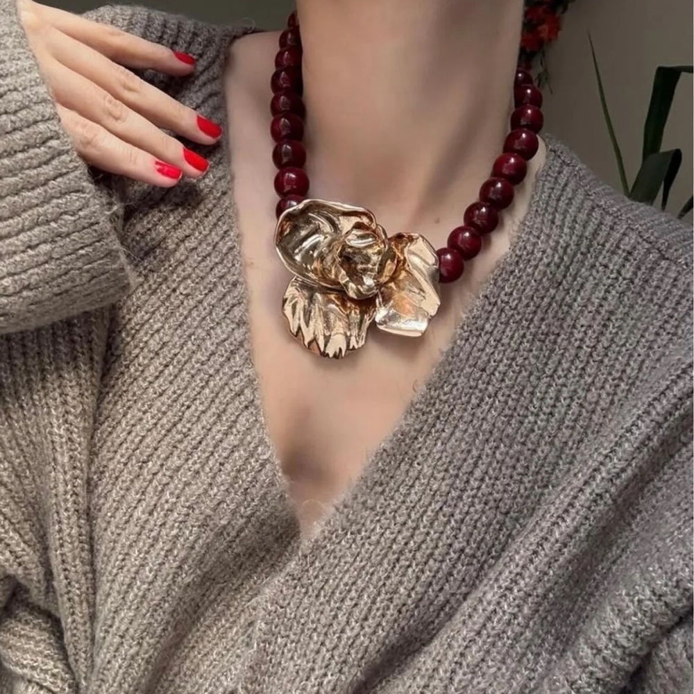 Large Flower Resin Beads Choker Necklace
